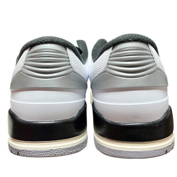 Nike Air Jordan 2/3 Men’s Shoes in White/Fire Red/Cement Gray/Sail Size-12 main image 5